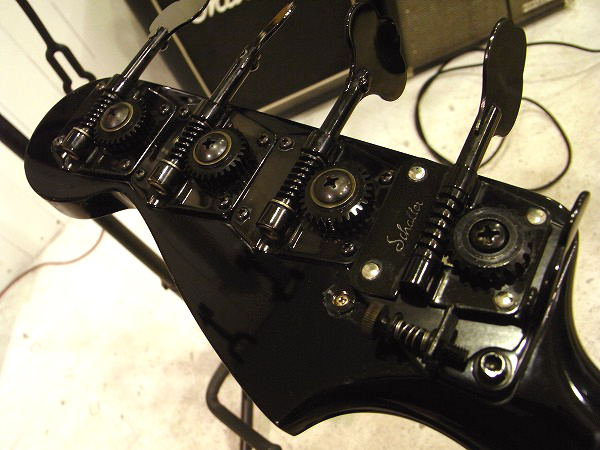 Blade LEVINSON B-3PMB Active Jazz Bass - Teenarama! Used Guitar